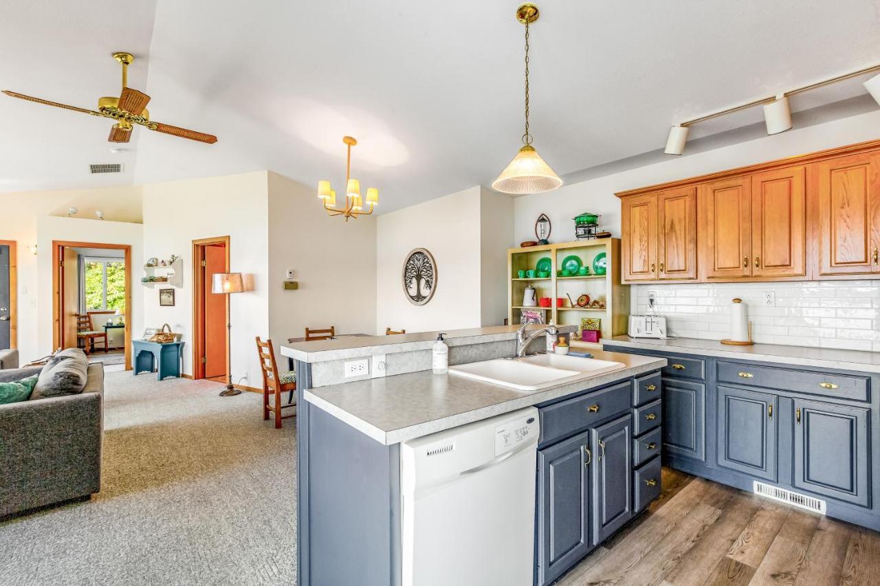 Вилла Harborside Retreat Vashon Экстерьер фото